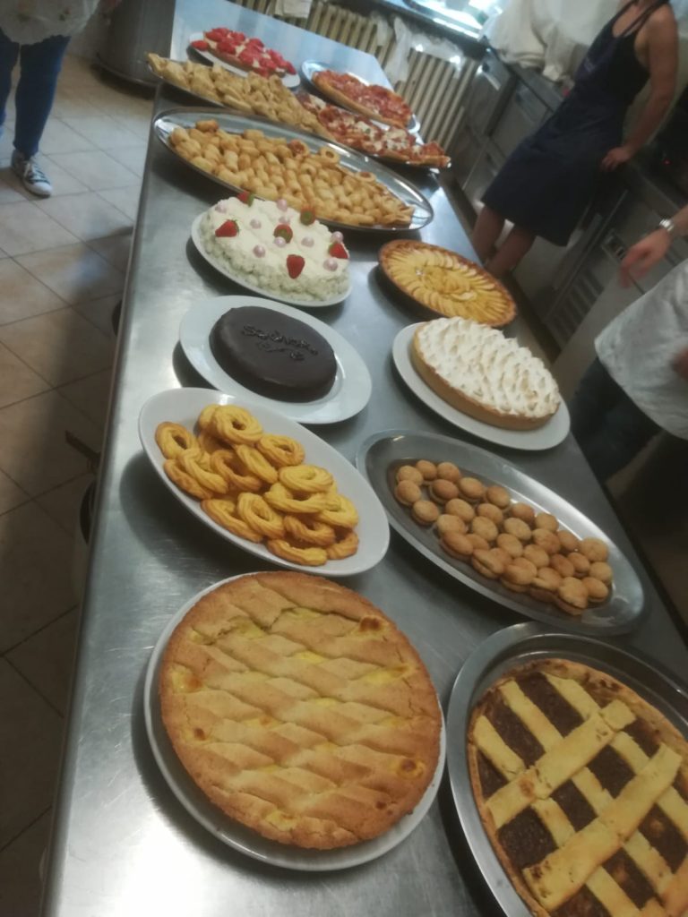 Alcune elaborazioni del precedente corso di pasticceria.